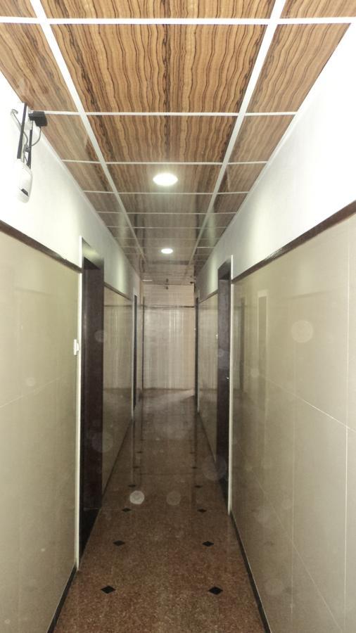 Celeste, Colaba