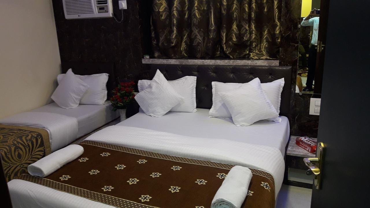 Onyx Residency 3*