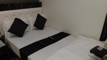 Pearl View Hotel Mumbai