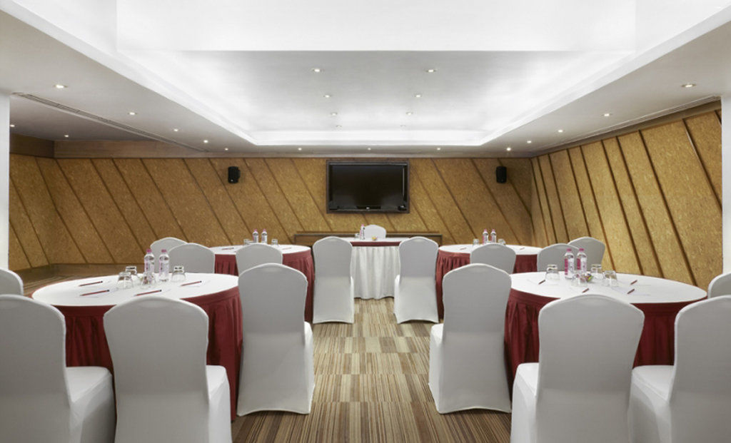 Hotel Suba International Sahar Road 4*