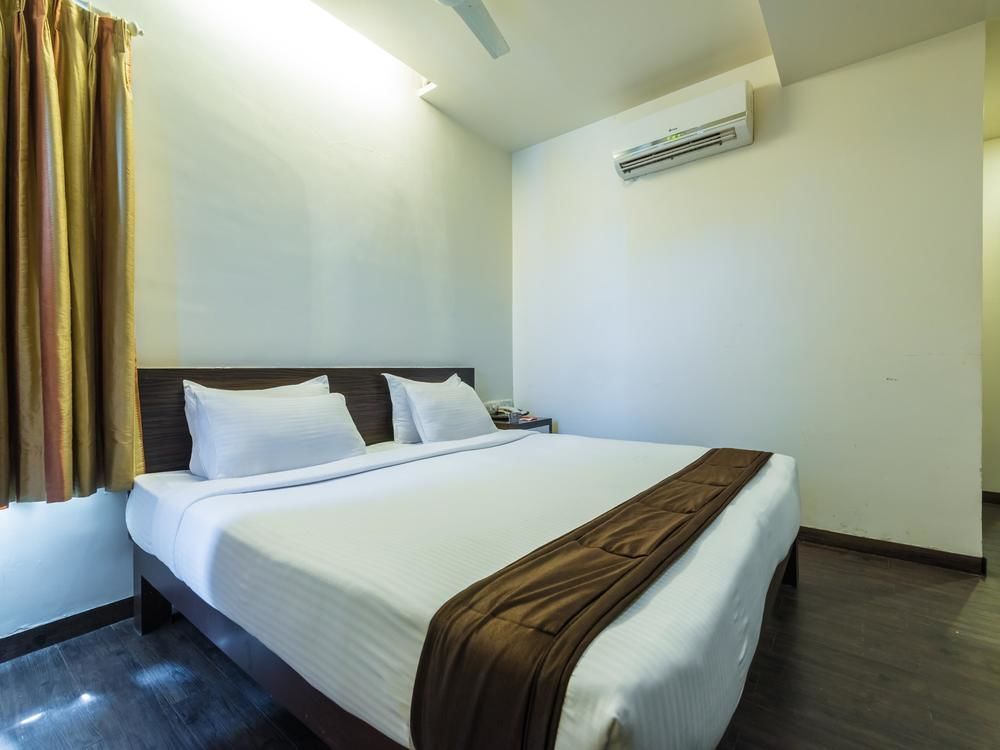 Hotel Fabhotel Savoy Airport 3*