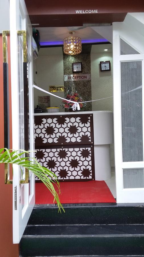 Hotel Airways Residency 3*