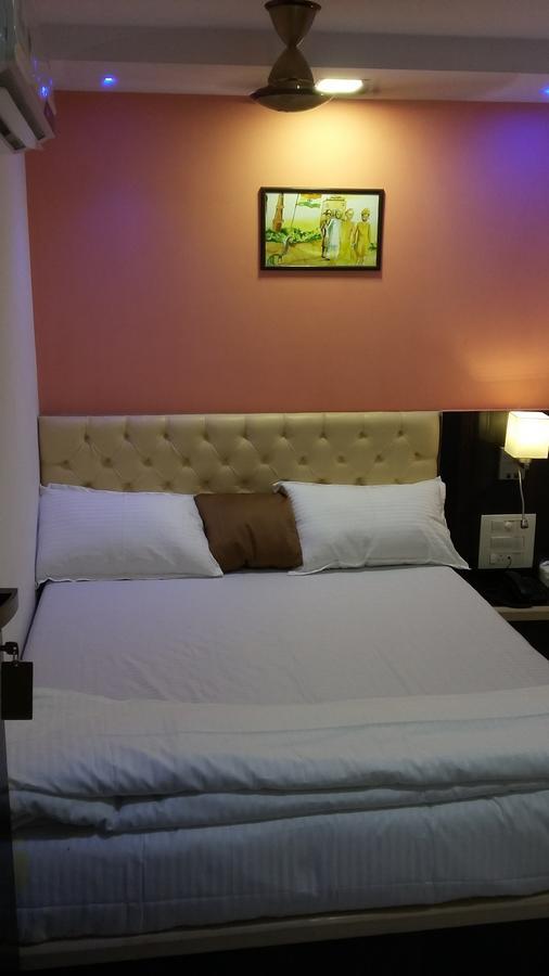 Hotel Airways Residency 3*