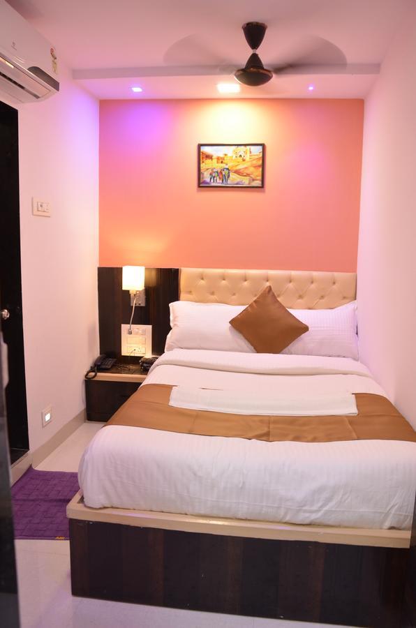 Hotel Airways Residency 3*