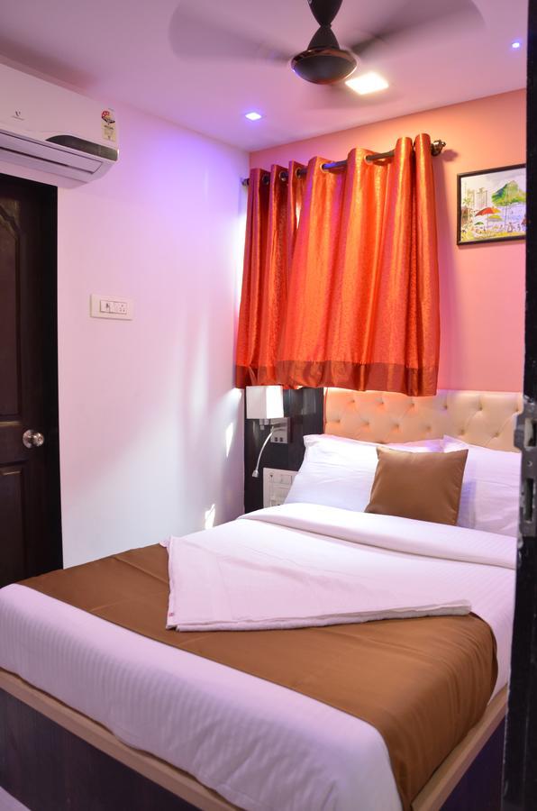 Hotel Airways Residency 3*
