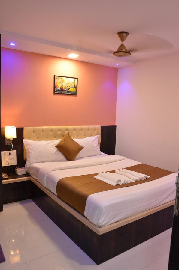 Hotel Airways Residency 3*