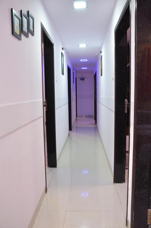 Hotel Airways Residency 3*