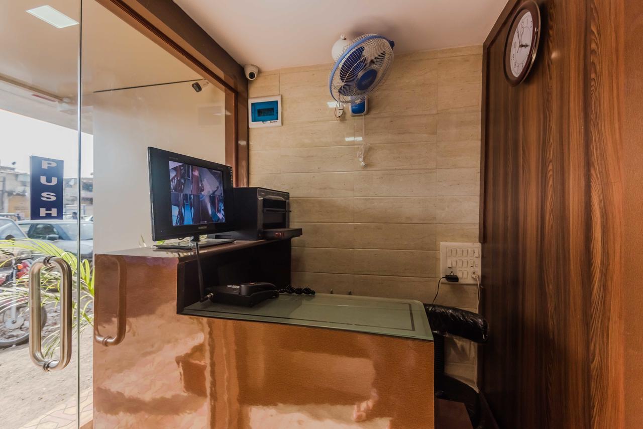 Hostel Awesome - Men Only *