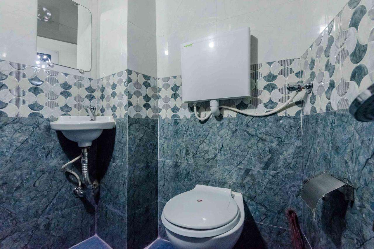 Hostel Awesome - Men Only *