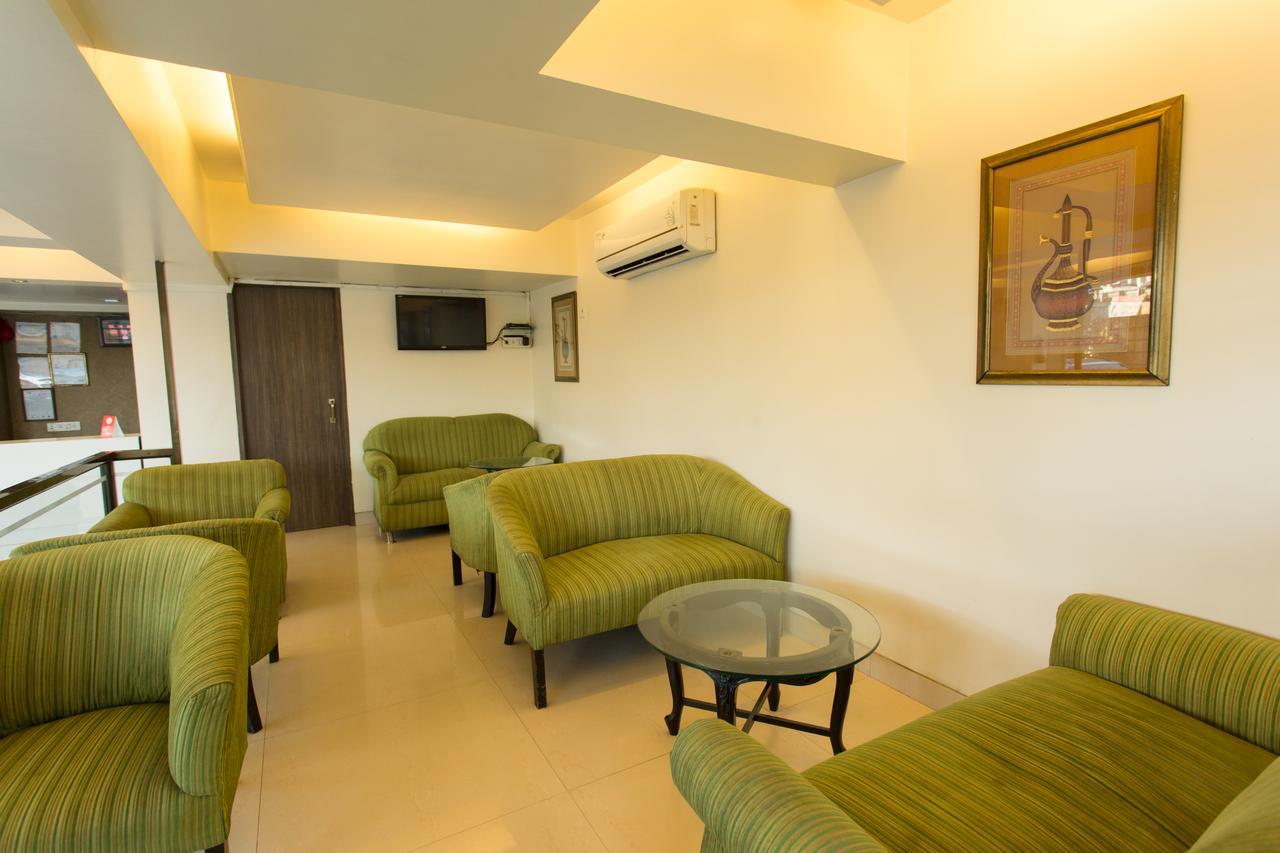 Oyo 8850 J K Regency Mumbai