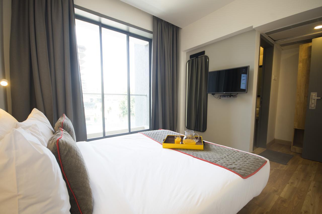 Hotel Oyo Townhouse 16 International Airport Mumbai