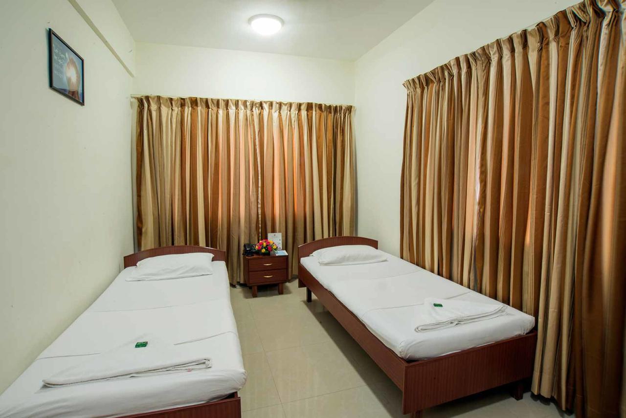 Ymca International House Hotel