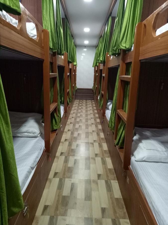 Hostel Royal *
