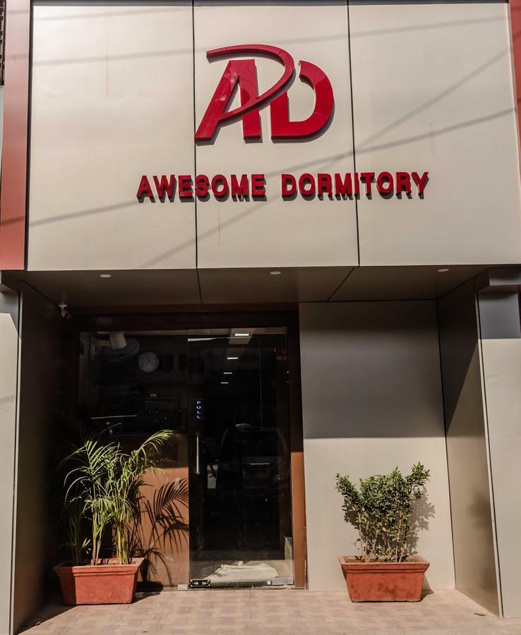 Awesome - Men Only Hostel Mumbai