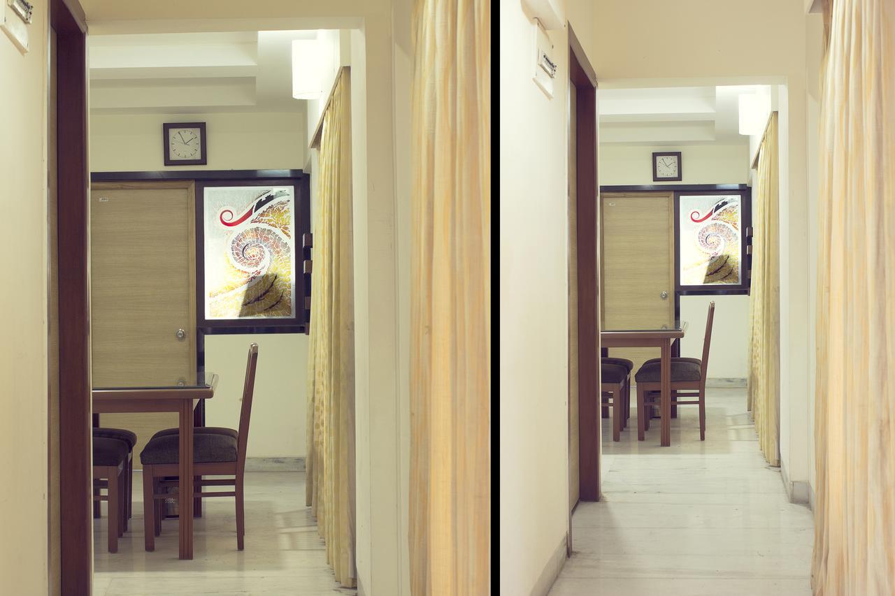Hotel Mint Domestic Airport