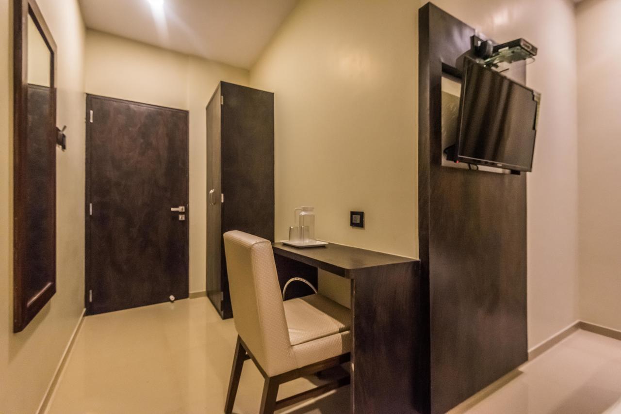 Bed & Breakfast Hotel Atlas Grand Andheri East 3*