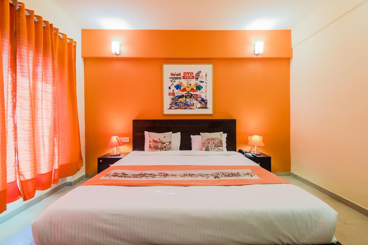 Oyo Flagship 389 Maitri Park Chembur Hotel Mumbai