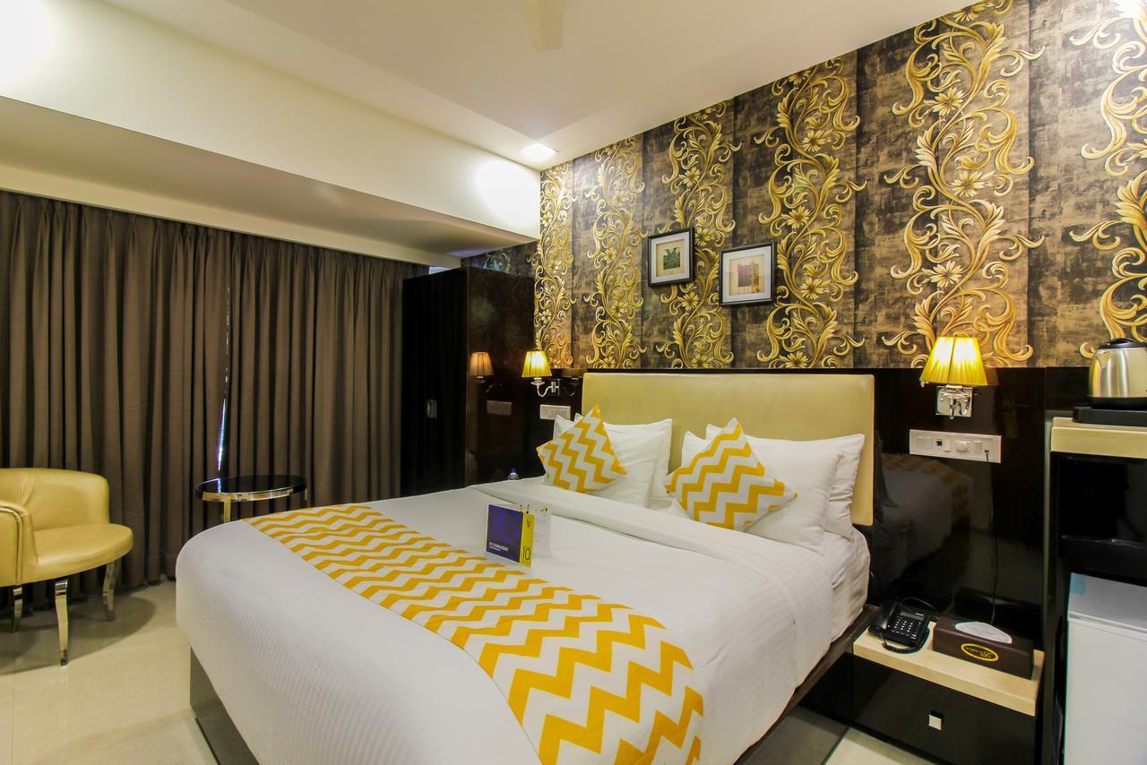Hotel Fabhotel Laaiba Residency