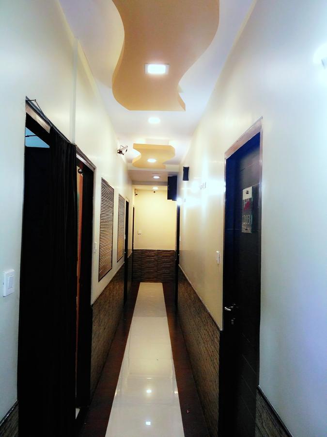 Avenue Hotel 2*