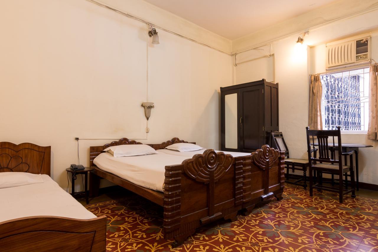 At Colaba Bed & Breakfast *