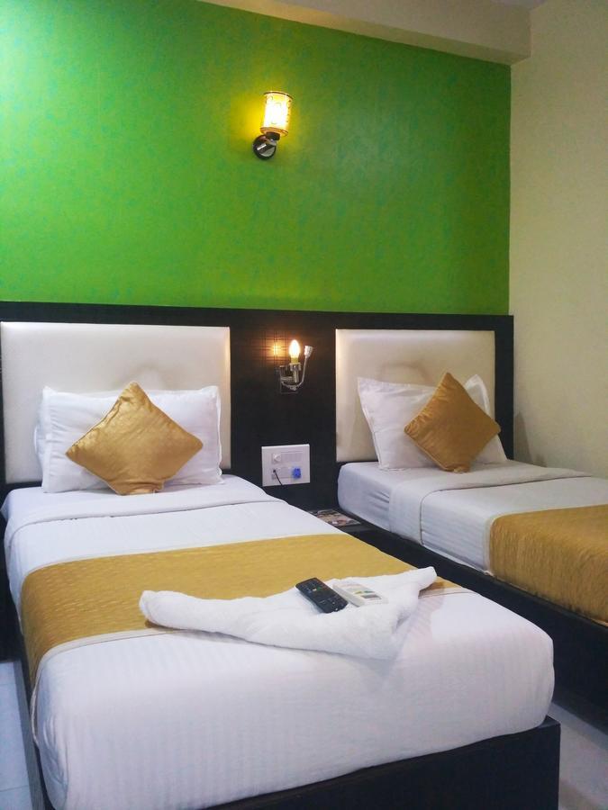 Hotel Avenue 2*
