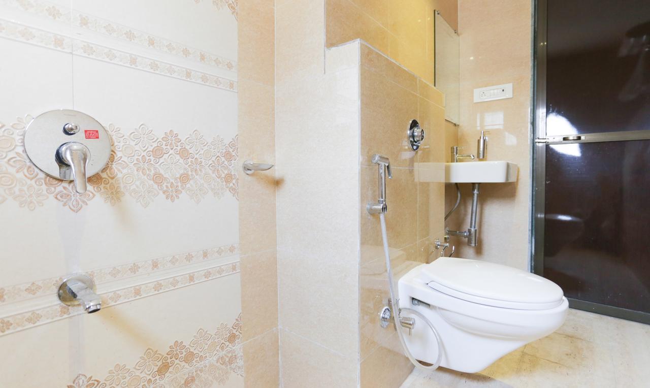 Hotel Fabexpress Golden Tulipz Mumbai