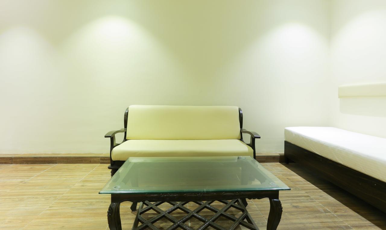 Fabexpress Golden Tulipz Hotel