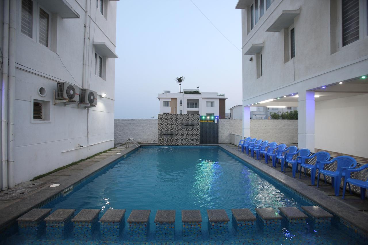 Oyo 935 Palkhee 3*