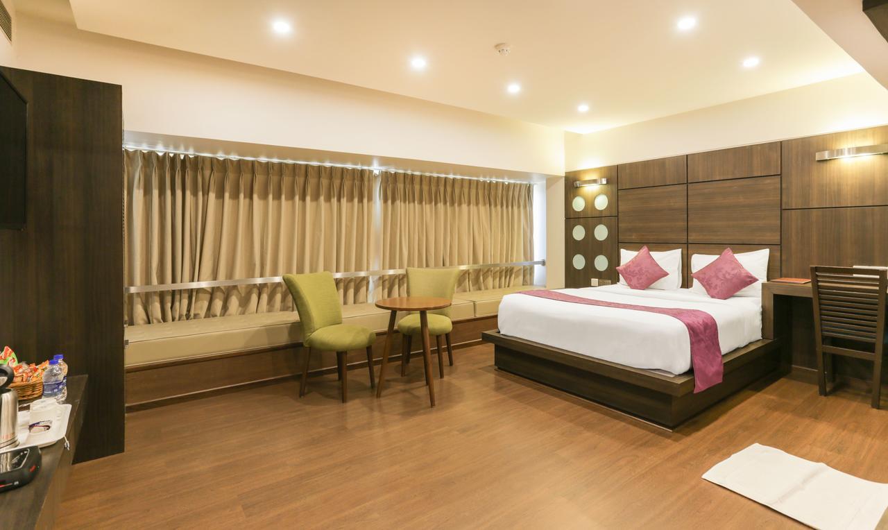 Metropolis 4*
