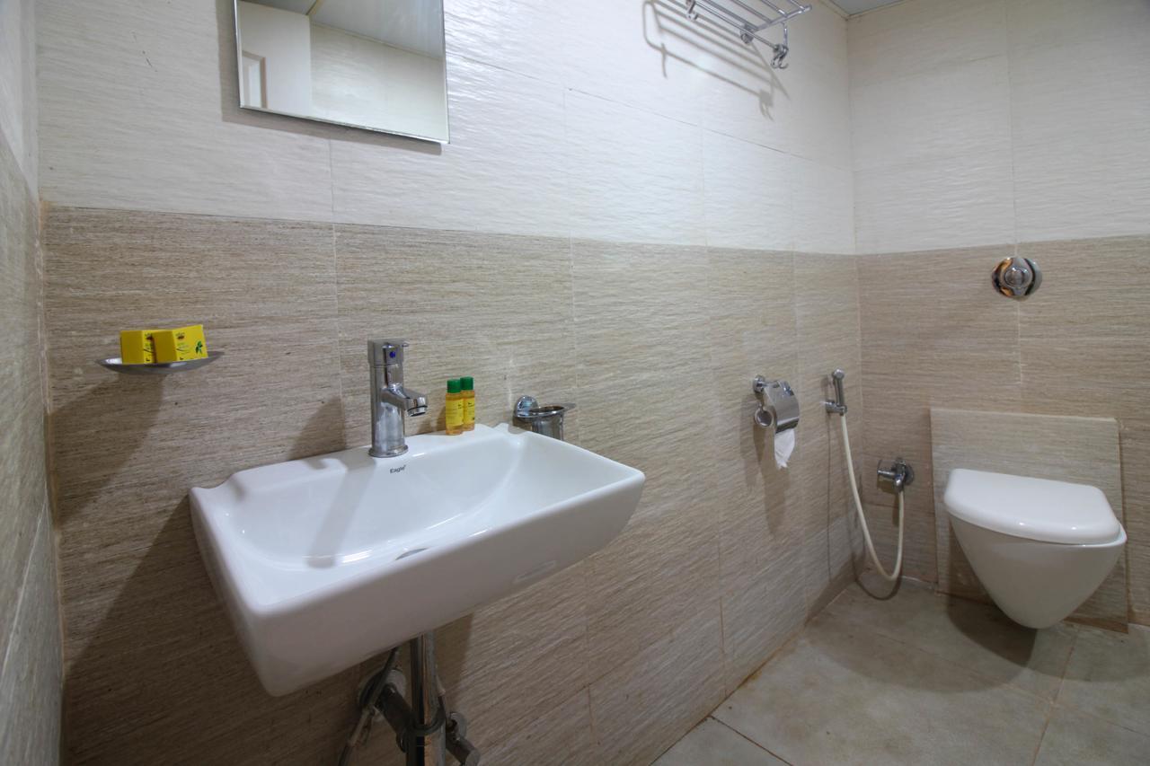 Address Near Terminal 2 3* Mumbai