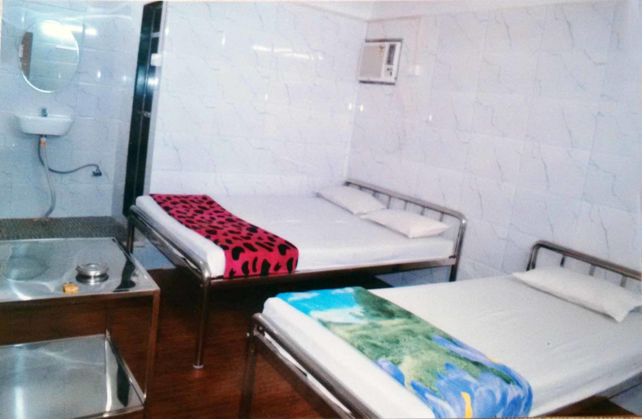 City Moon Lodge *
