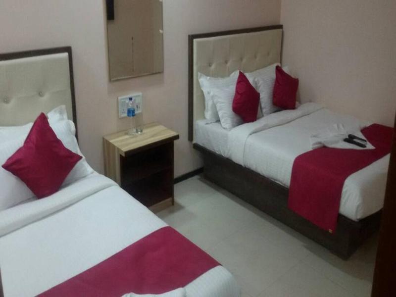 Hotel Sai Leela Grand Mumbai