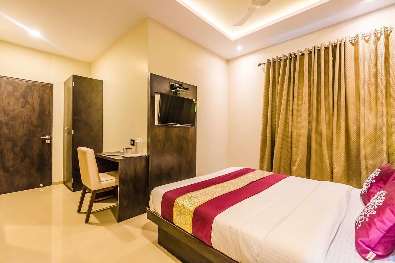 Hotel Oyo 6719 Atlas Grand Mumbai