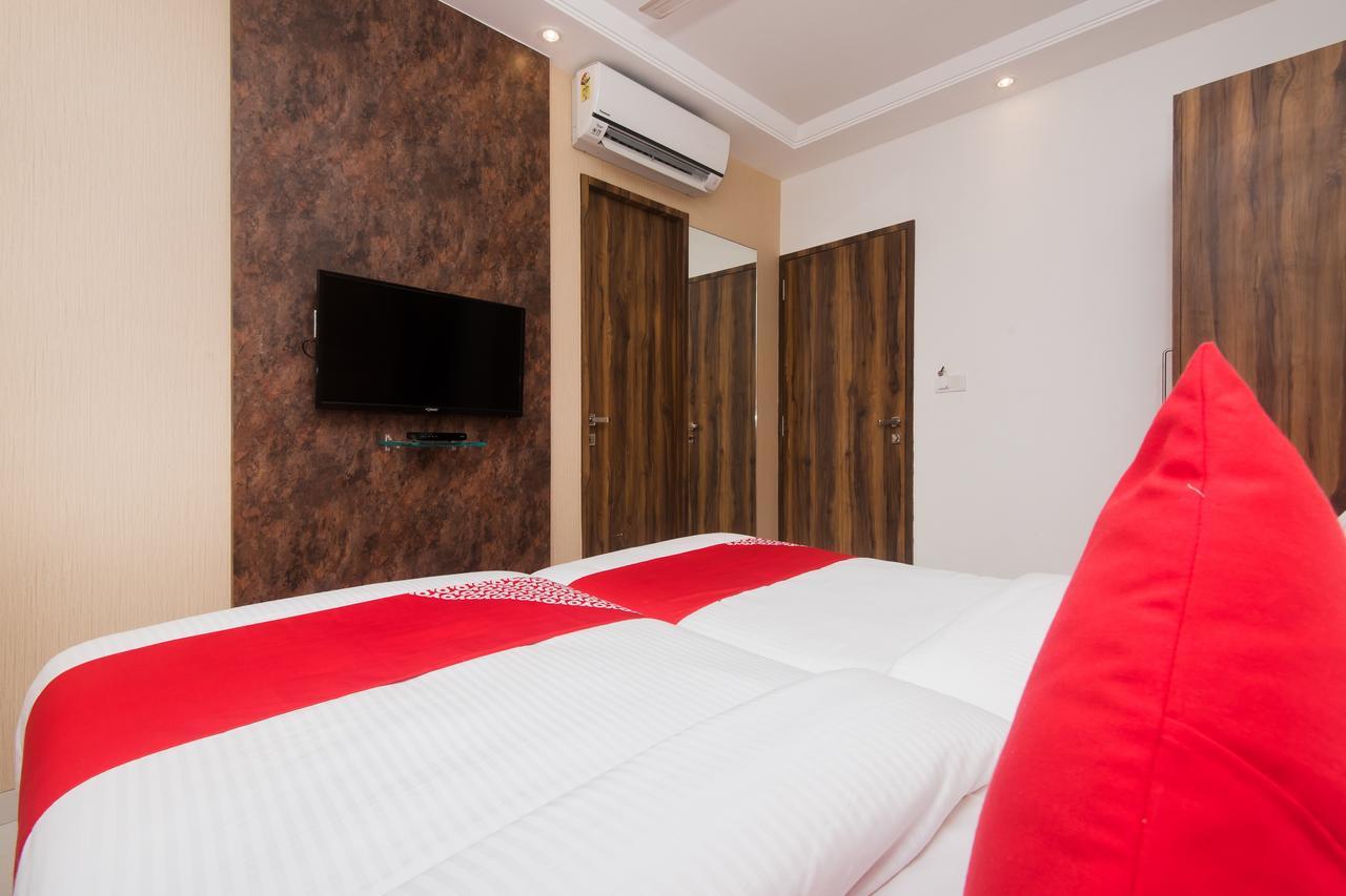 Oyo 15519 Grand Residency 3*