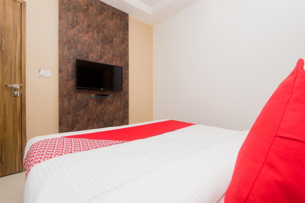 Hotel Oyo 15519 Grand Residency Mumbai