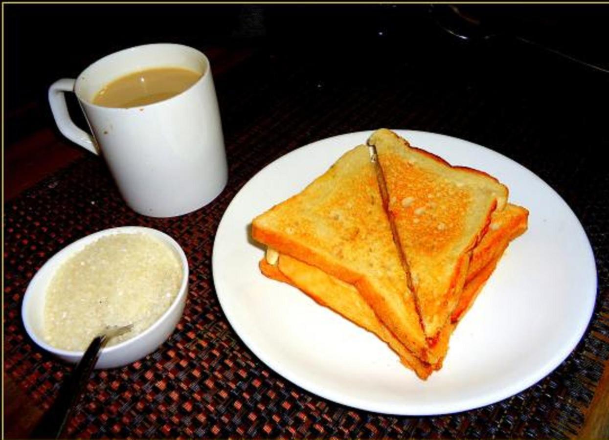Abza Deluxe * Mumbai