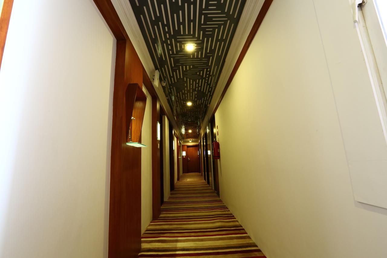 The Altruist Business Andheri Hotel