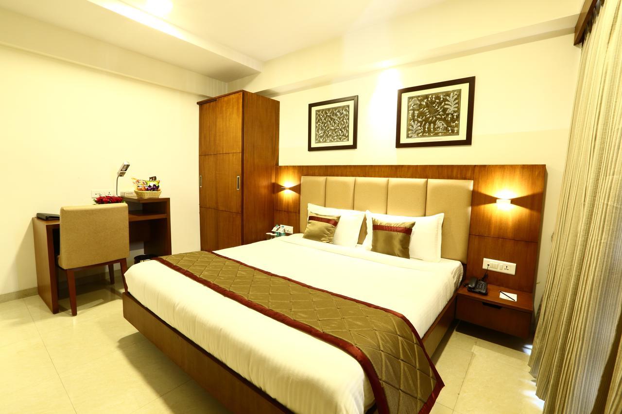 Hotel The Altruist Business Andheri Mumbai