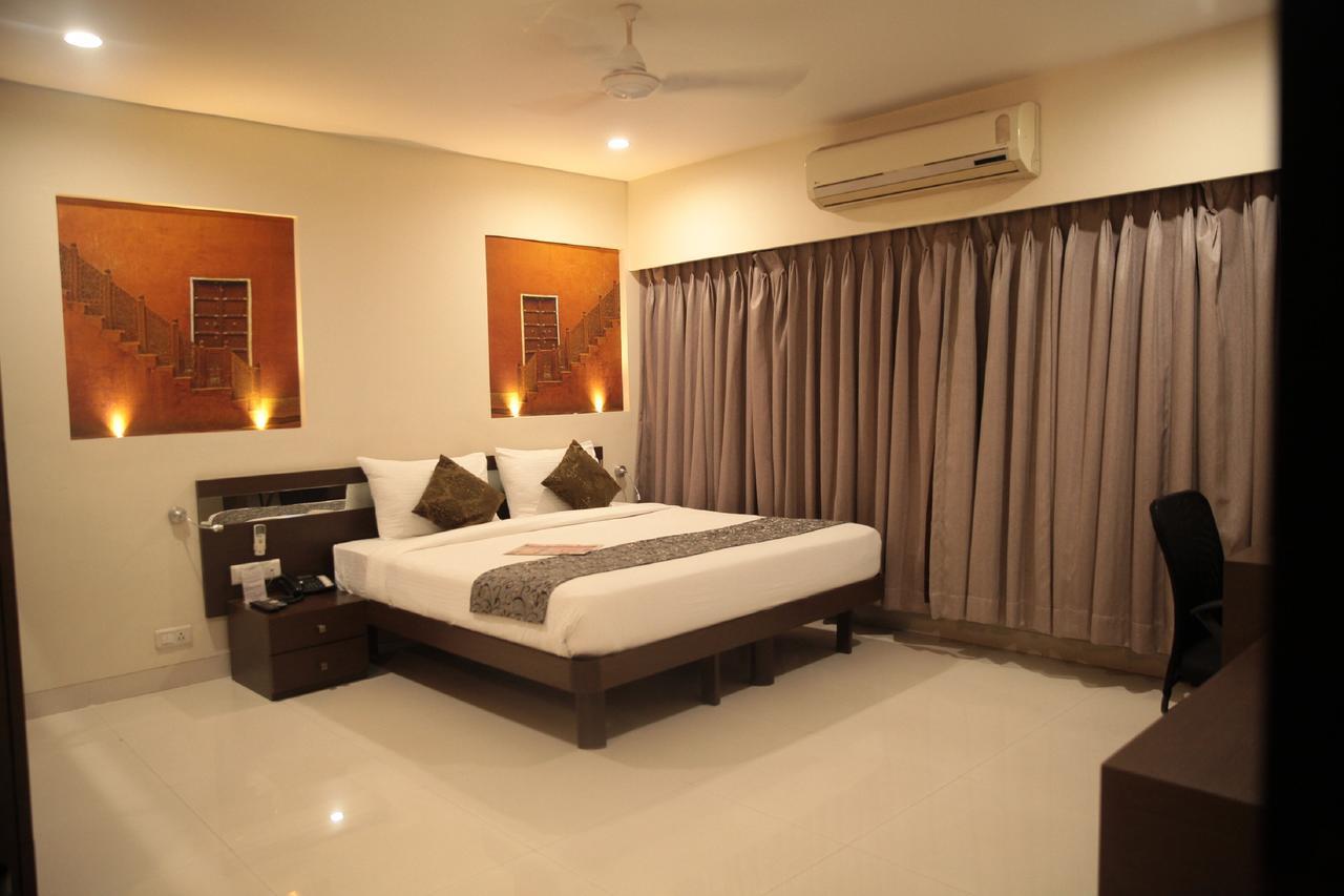 Tim Grand Mumbai