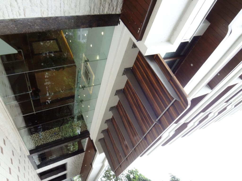 Laurent & Benon - Santacruz East Aparthotel 5*