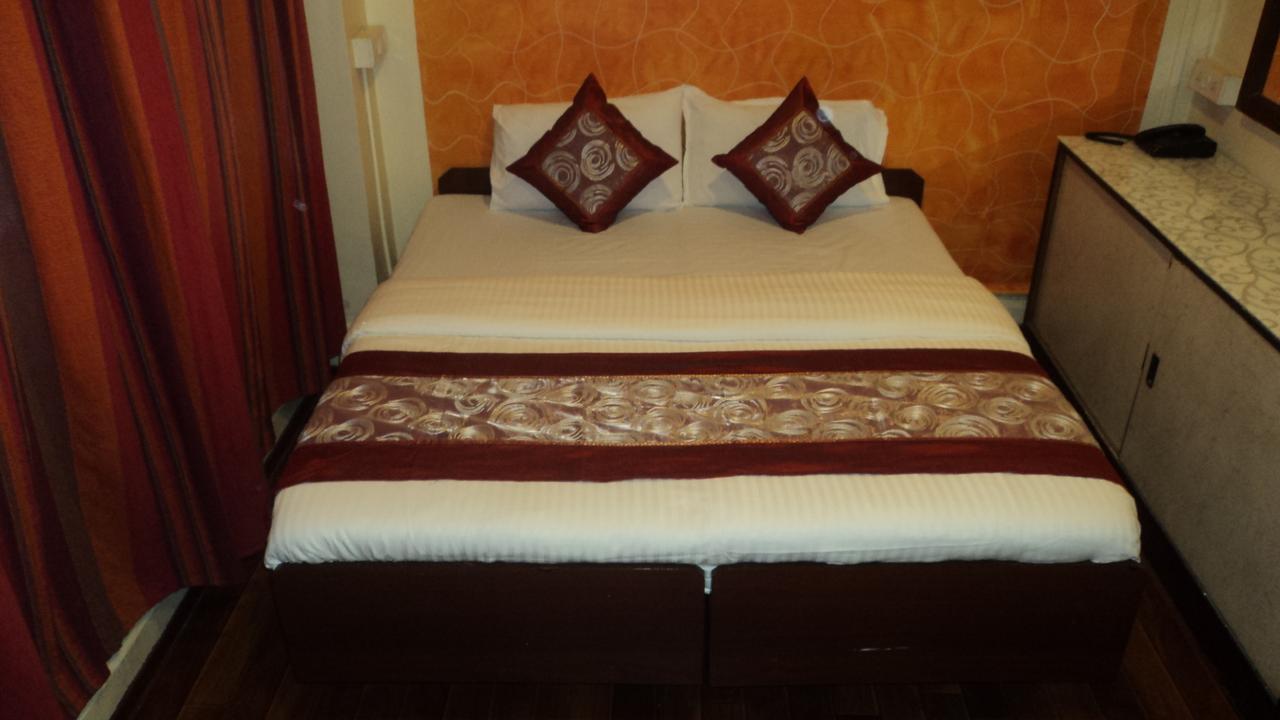 Benazeer Hotel Mumbai