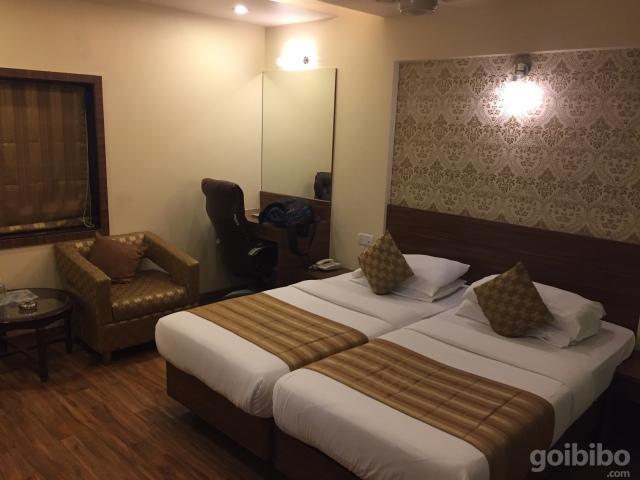 Hotel Rajhans 2*