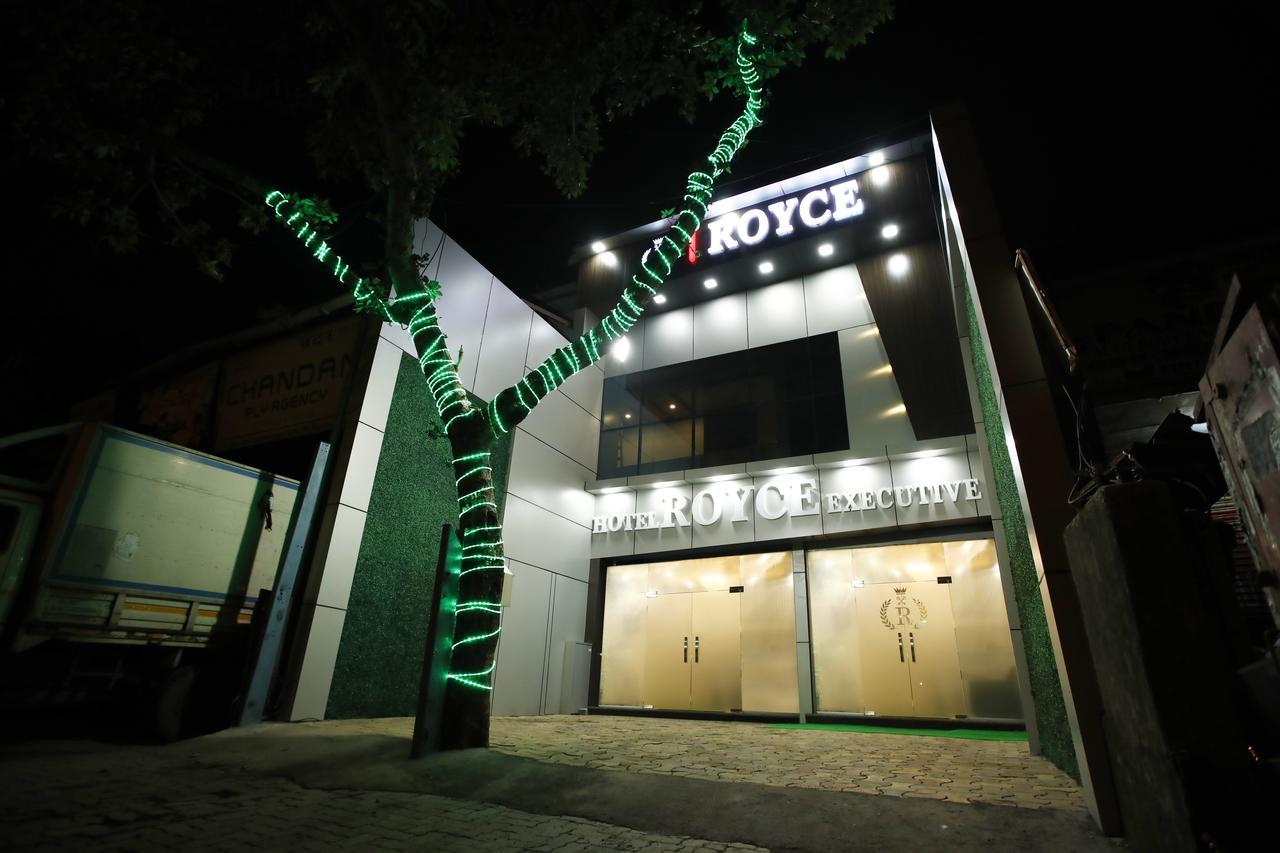 Royce Executive Bkc