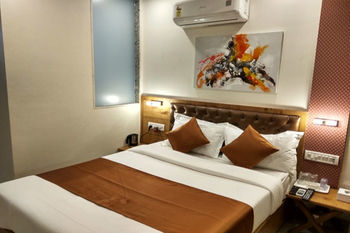 Grandeur-near International Airport Mumbai