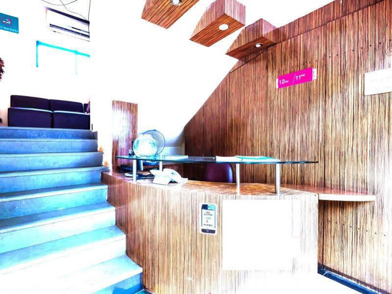 Arma Executive 2*