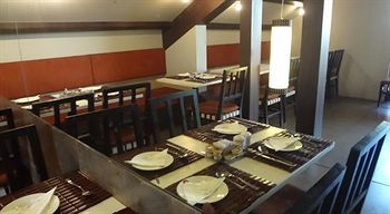 Landmark Annexe Hotel 3*