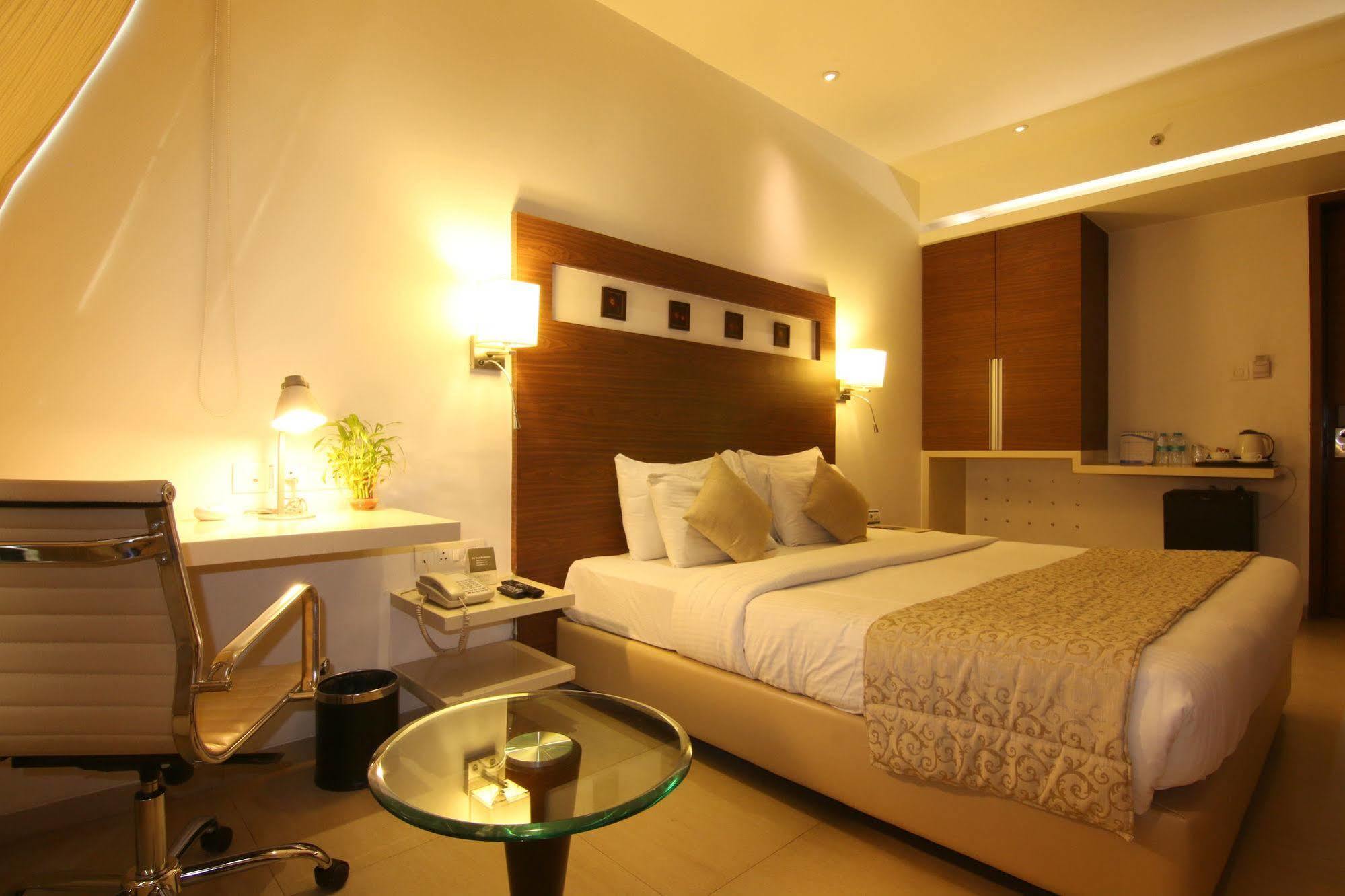 Suncity Premiere, Near To Airport Hotel Mumbai