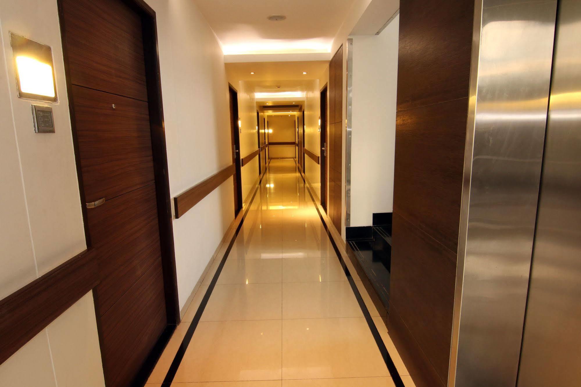 Suncity Premiere, Near To Airport Hotel Mumbai