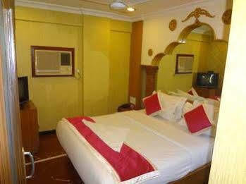 Hotel Fabhotel On Time Andheri East Mumbai