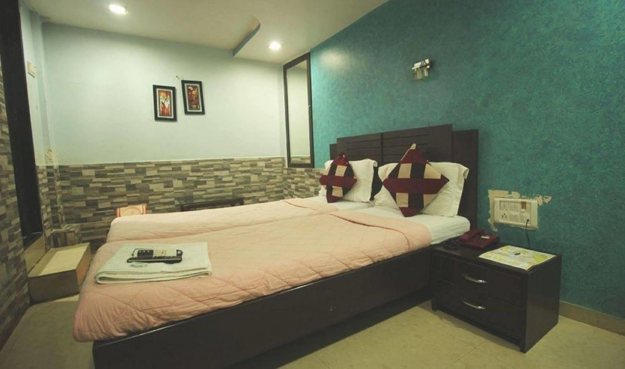 Hotel Metro 2*